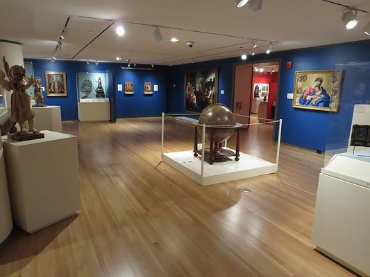 Loyola University Museum of Art (LUMA)