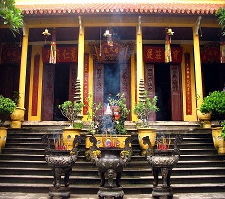 Ambassador's Pagoda (Chua Quan Su)