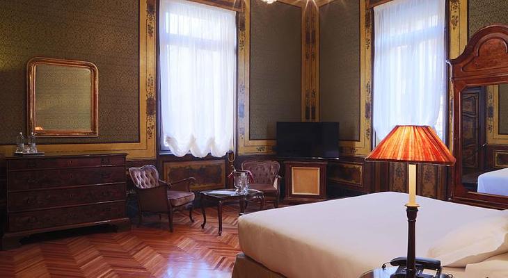 Hotel Locarno