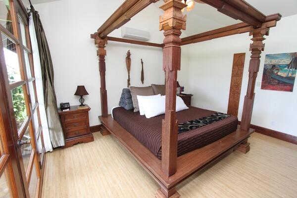 Ho'oilo House