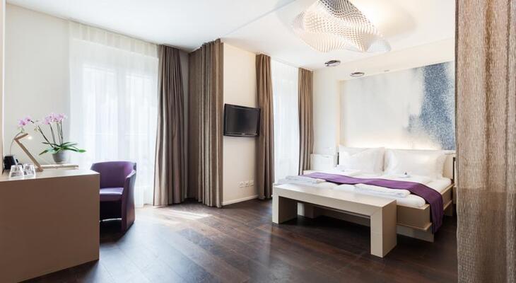 CASCADA Boutique Hotel