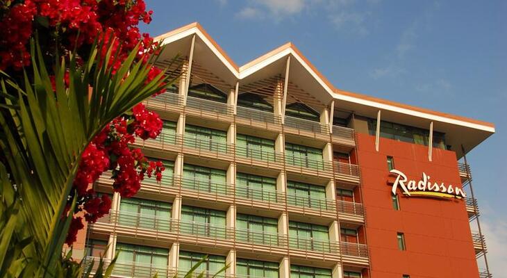 Summit Rainforest & Golf Resort