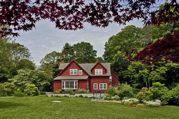 Woods Hole Passage Inn