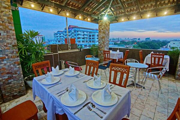 79 Living Hotel