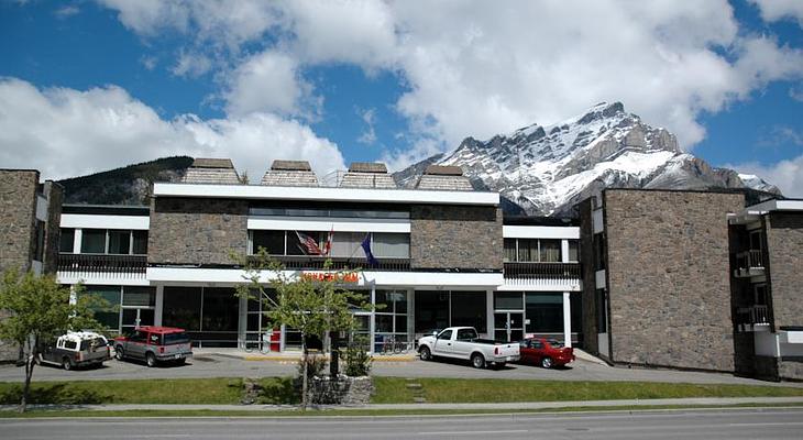 Banff Voyager Inn