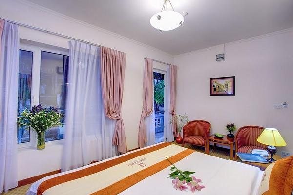 Salute Hotel