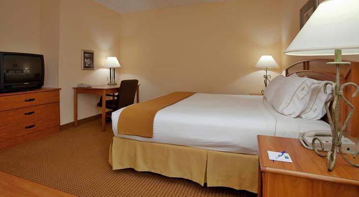 Holiday Inn Express & Suites Raleigh Durham Airport at Rtp, an IHG Hotel