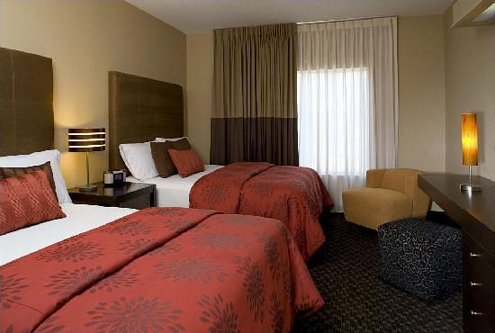 DoubleTree Suites by Hilton Hotel Sacramento - Rancho Cordova