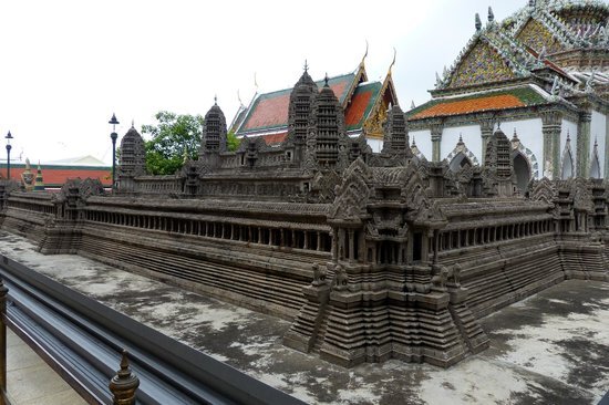 Mini Angkor Wat