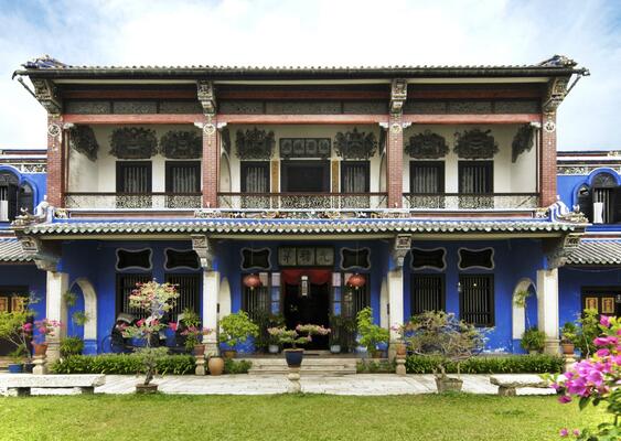 Cheong Fatt Tze - The Blue Mansion