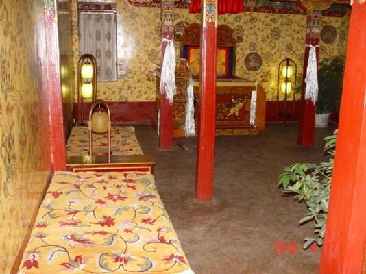 Floral Hotel Lincang (Lhasa Jokhang Temple Old Town)