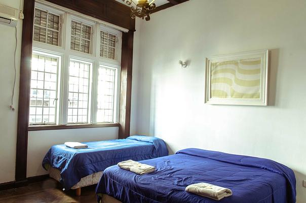 Borges Hostel