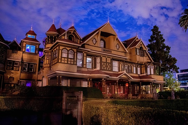 Winchester Mystery House