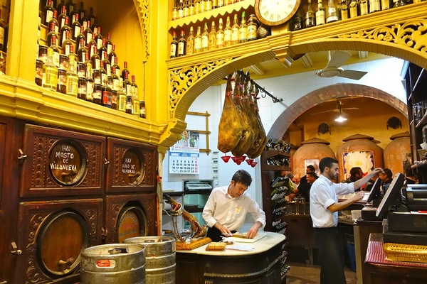 Casa Morales