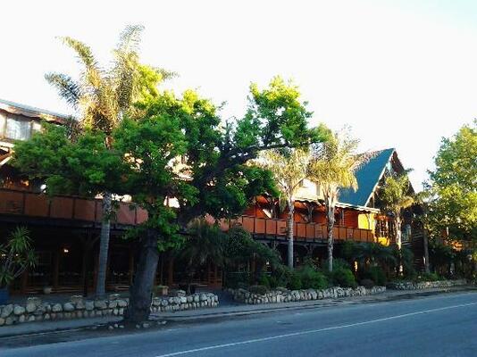 Knysna Log-Inn Hotel