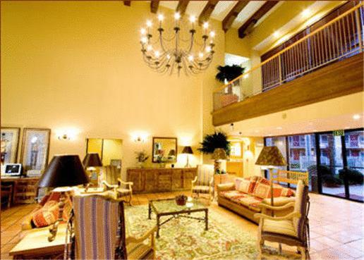 Best Western Plus Scottsdale Thunderbird Suites