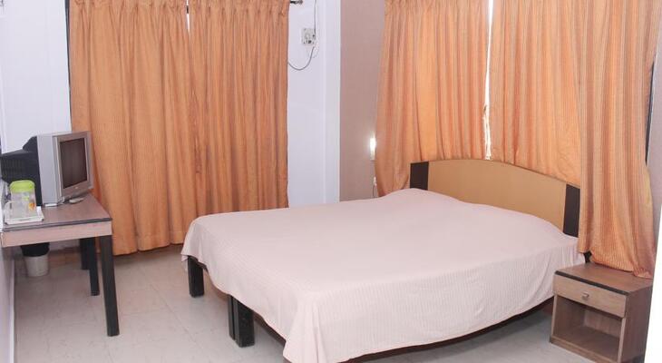 Capital O 10765 Hotel Tanish