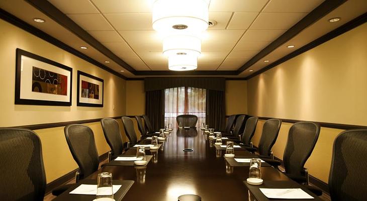 Embassy Suites by Hilton Memphis East Germantown Area
