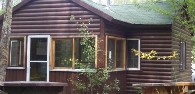HI-Maligne Canyon Wilderness Hostel