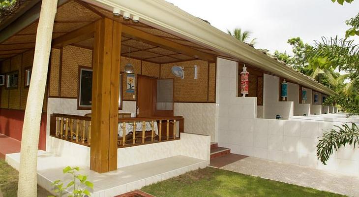 Paradise Island Park & Beach Resort