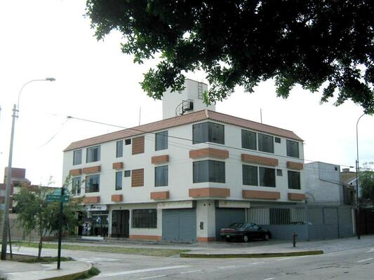 Barranco's Backpackers Inn