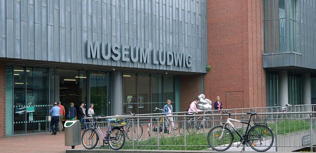 Museum of Applied Art (Museum fur Angewandte Kunst)