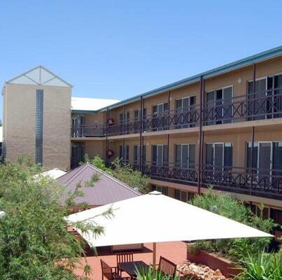 Stay At Alice Springs Hotel
