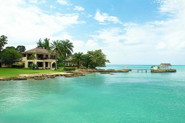 Bluefields Bay Villas