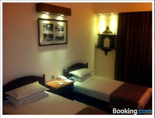 Hotel Grand Peshawar