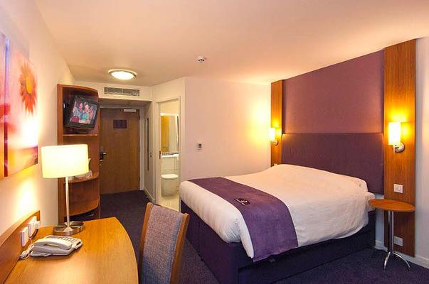 Premier Inn London Kensington (Earl's Court) hotel