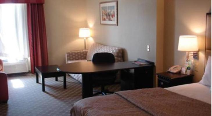 La Quinta Inn & Suites by Wyndham Panama City Beach