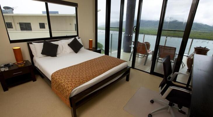 Park Regis Piermonde Apartments