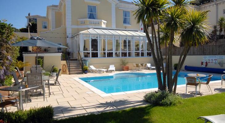 Riviera Lodge Hotel Torquay