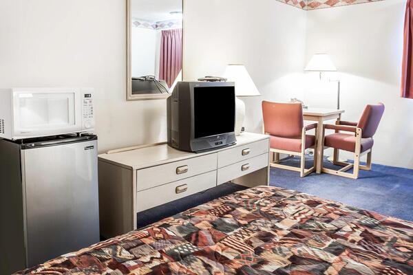 Rodeway Inn & Suites Spokane