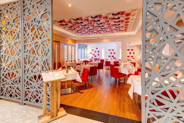 Mantra Charles Hotel Launceston