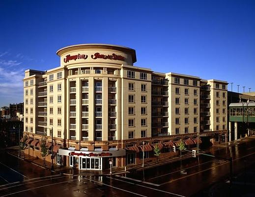 Hampton Inn & Suites Memphis-Beale Street