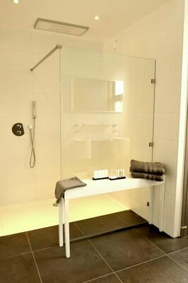 Brasss Hotel Suites