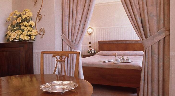 AstrA Hotel