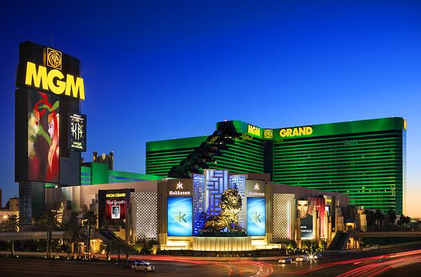 Las Vegas hotels: MGM Grand vs Paris vs Planet Hollywood