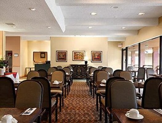 Travelodge Ottawa West
