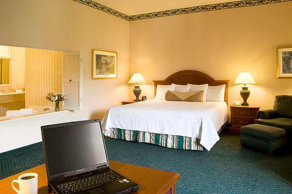 Hilton Garden Inn St. Charles
