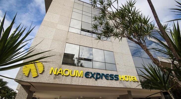 Naoum Hotel