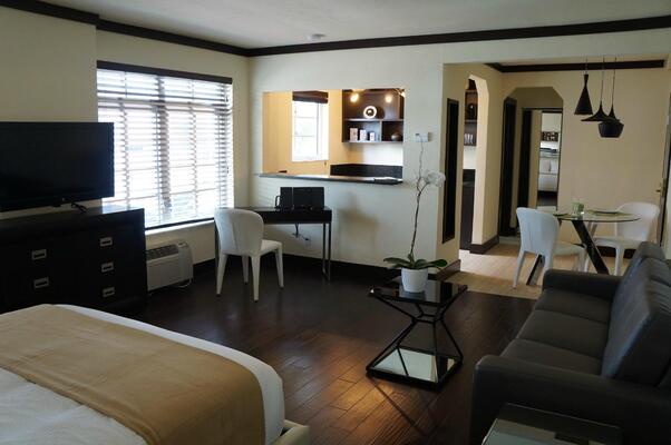 Lincoln Arms Suites