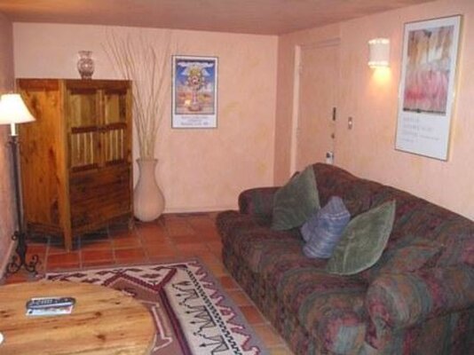 Pecos Trail Inn