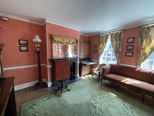 Charles Dickens' Birthplace