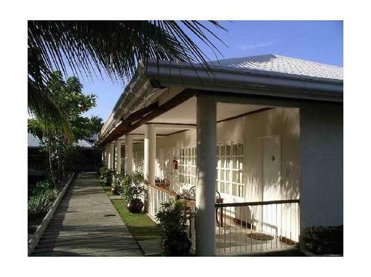 Almont Inland Resort