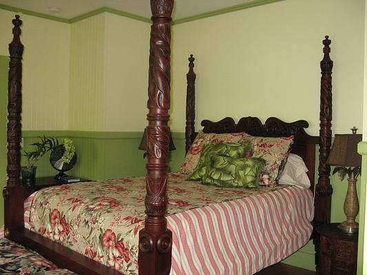 Hilo Honu Inn Bed and Breakfast