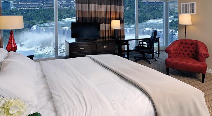 Hilton Niagara Falls/Fallsview Hotel & Suites