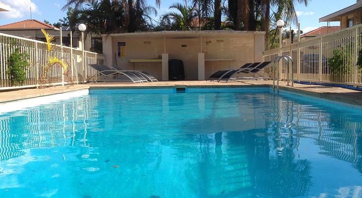 Park Motor Inn