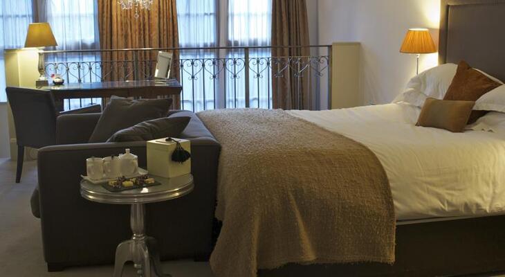 Great John Street Hotel